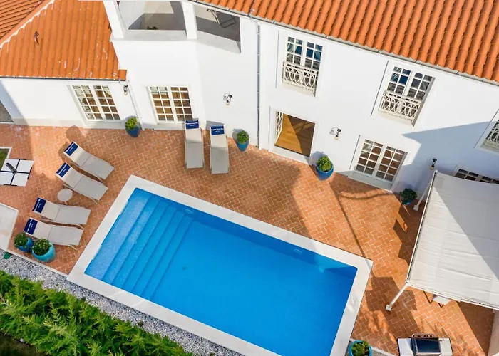 Villa Rustic Fiordaliso With Pool In Porec